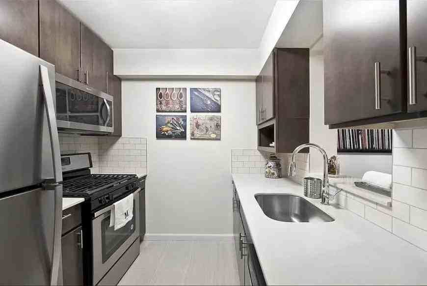 2763 Morris Ave - Photo 6 of 8