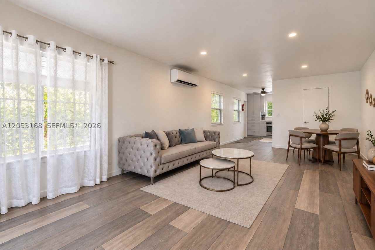 821 84th St - Photo 2 of 20