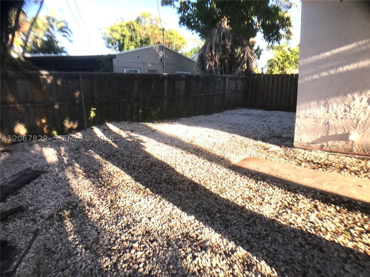 2111 Monroe Ter - Photo 2 of 36