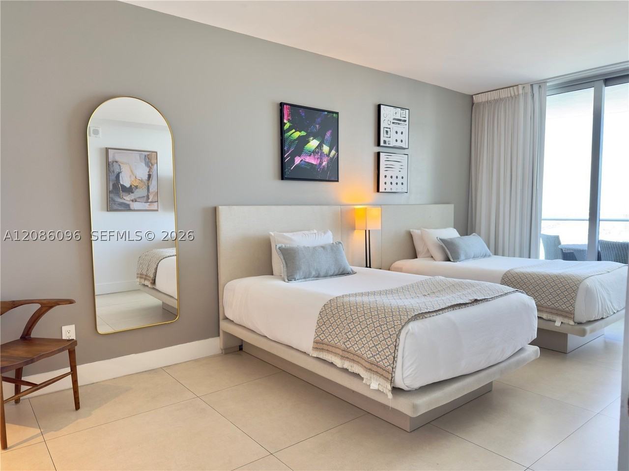 4111 S Ocean Dr #1908 - Photo 5 of 36