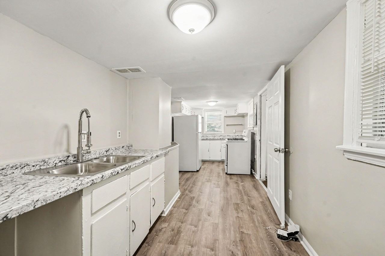 E Pearl Ave - Photo 3 of 13