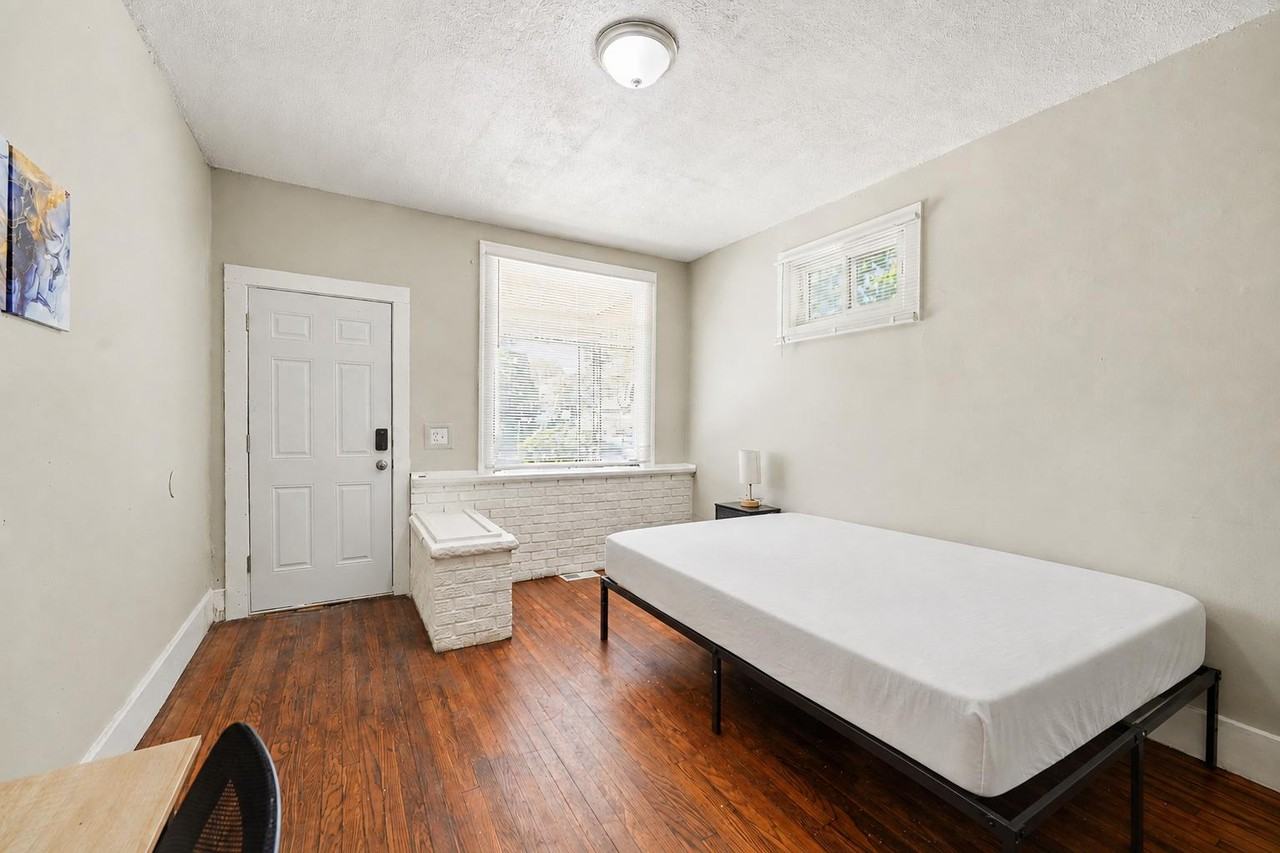 E Pearl Ave - Photo 6 of 13