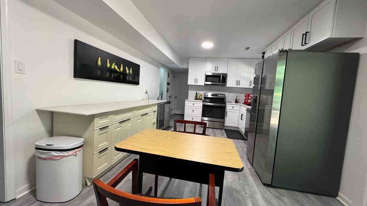 Cherrywood Ct - Photo 5 of 26