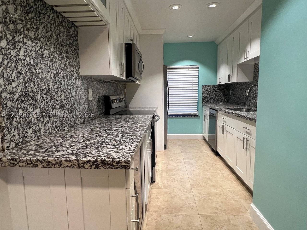 14113 Sw 55th St - Photo 3 of 12