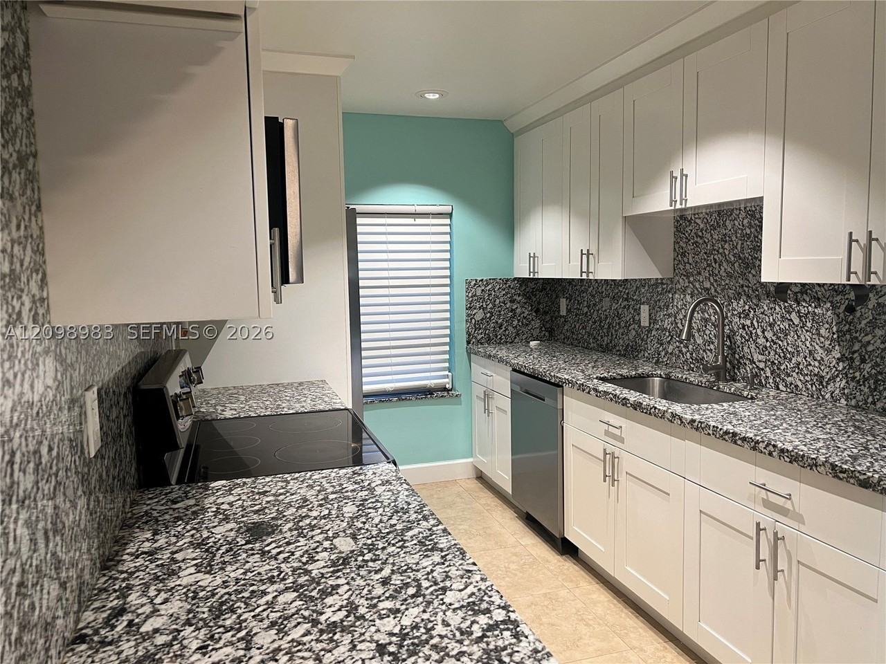 14113 Sw 55th St - Photo 5 of 12