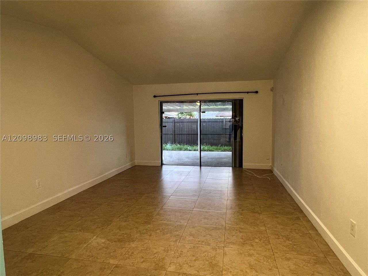 14113 Sw 55th St - Photo 6 of 12