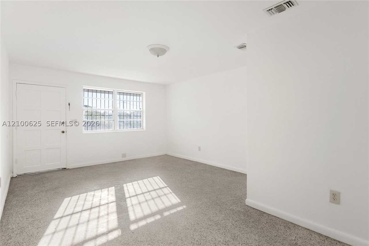1251 Nw 59th St #2 - Photo 3 of 22