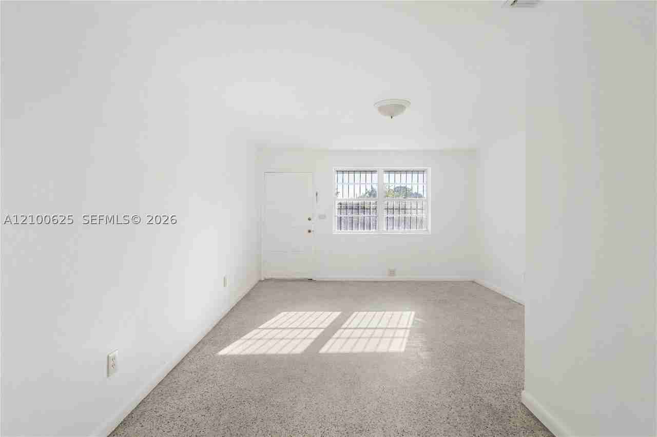 1251 Nw 59th St #2 - Photo 6 of 22