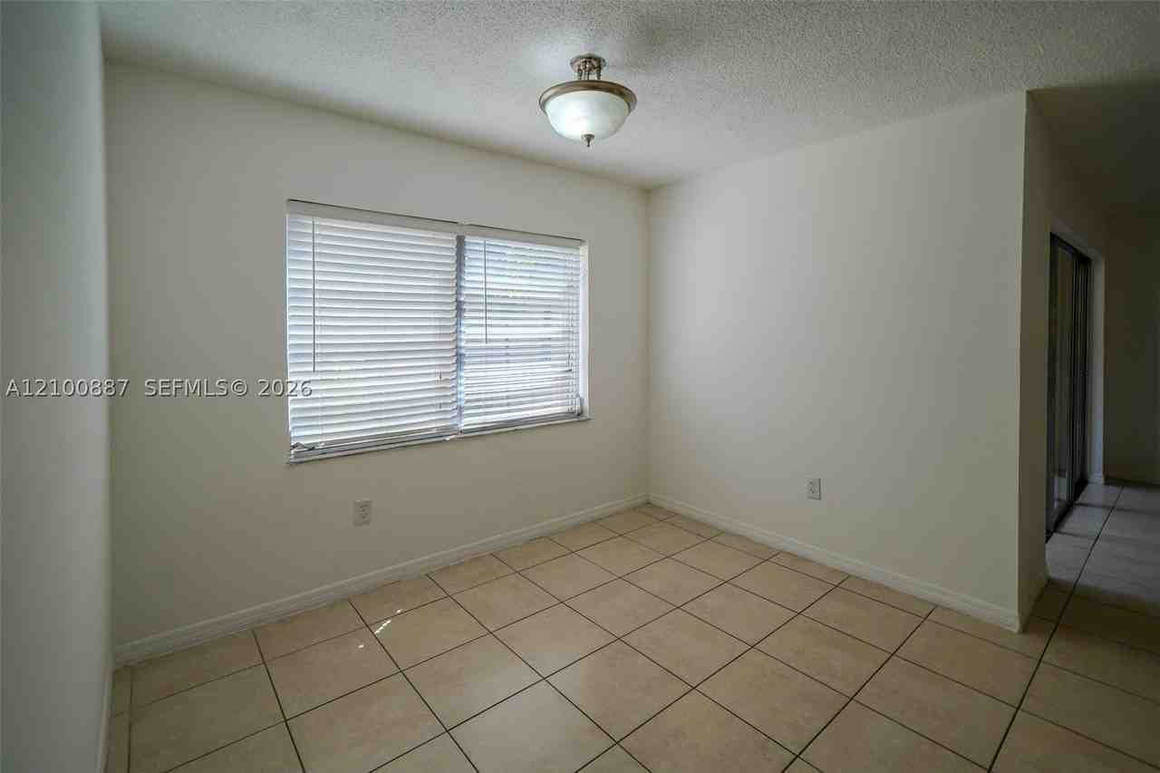 10641 Sw 108th Ave #2I - Photo 7 of 15
