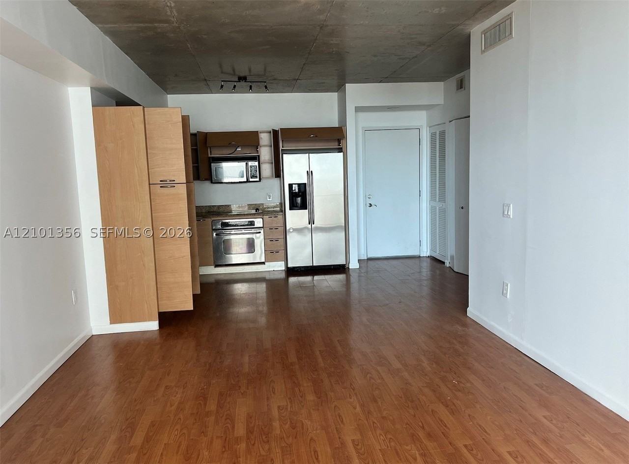 3180 Sw 22nd Ter #1003 - Photo 2 of 15