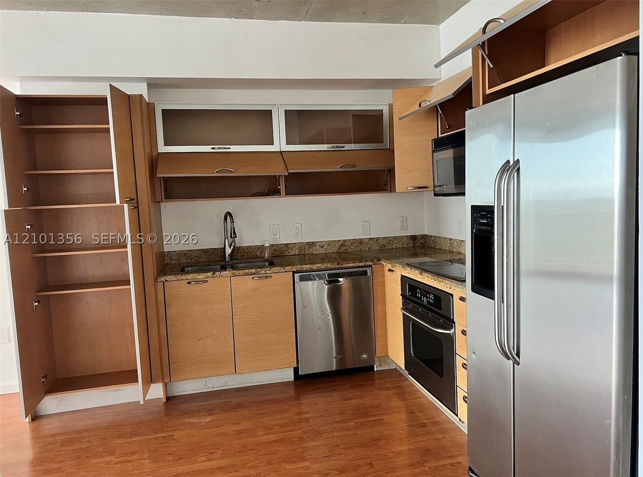 3180 Sw 22nd Ter #1003 - Photo 3 of 15
