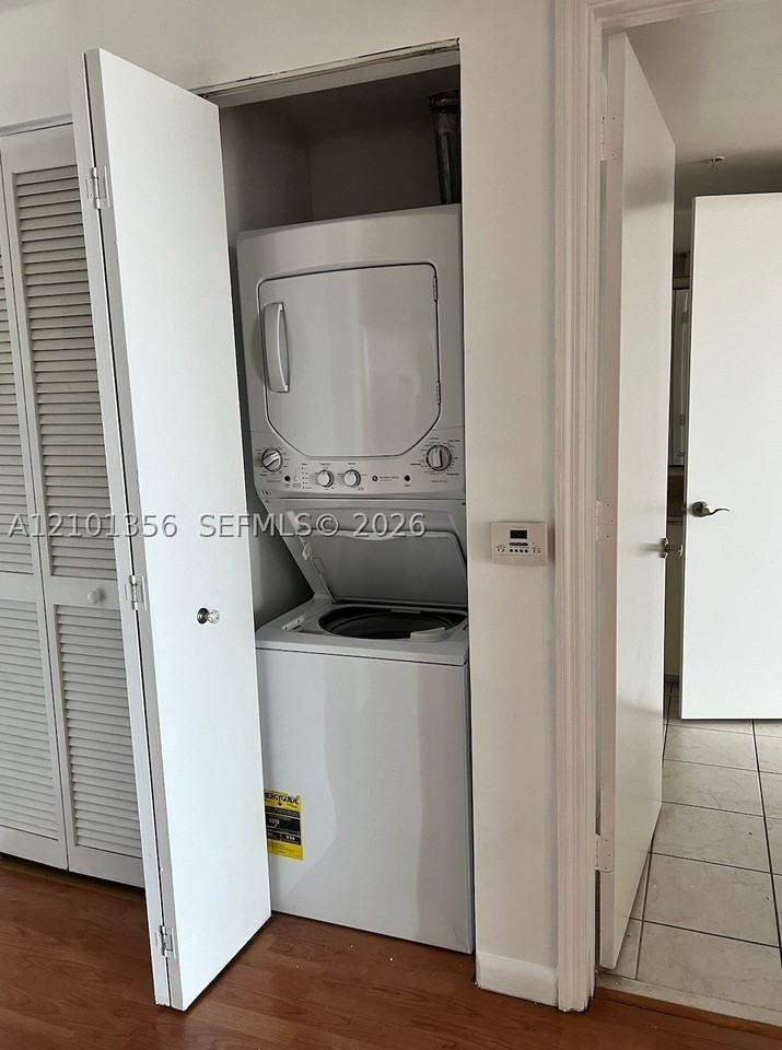 3180 Sw 22nd Ter #1003 - Photo 6 of 15