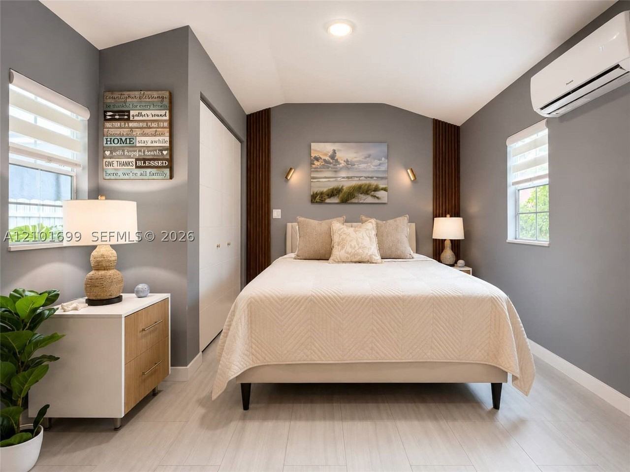 2805 E Lexington Dr #B - Photo 4 of 13
