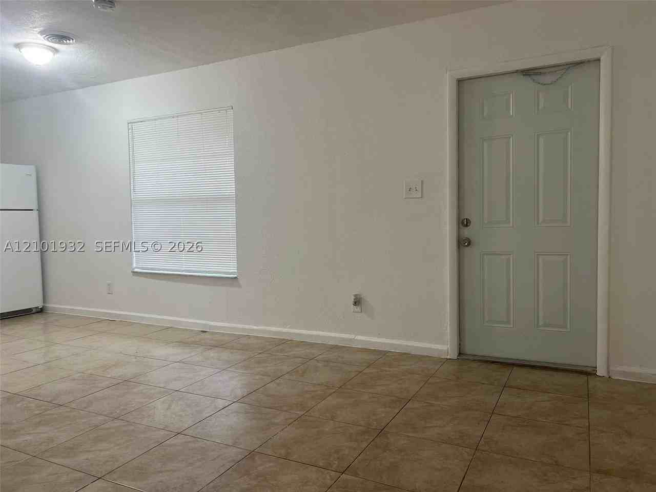 921 Nw 2nd Ave #2 - Photo 2 of 20