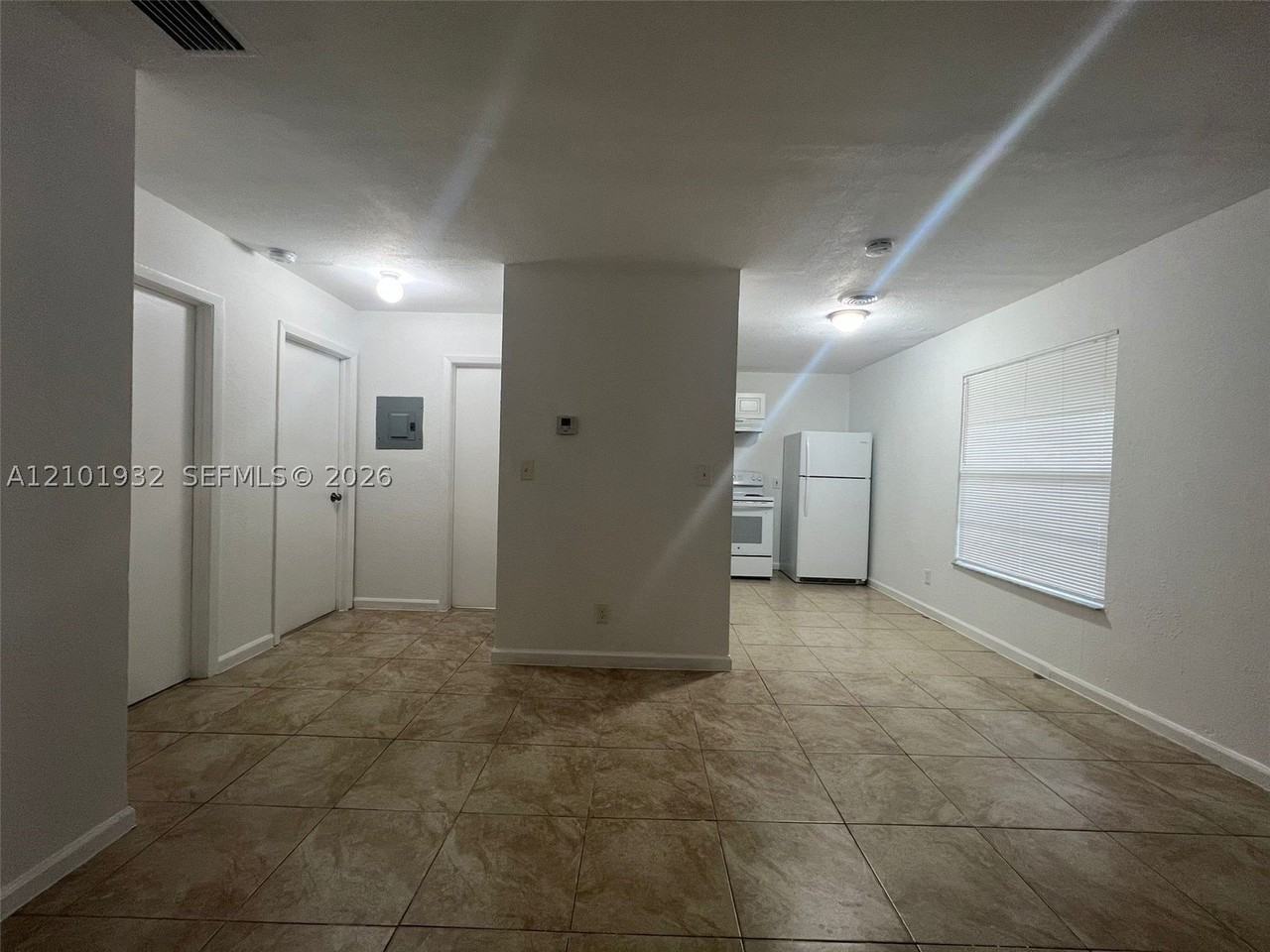 921 Nw 2nd Ave #2 - Photo 4 of 20