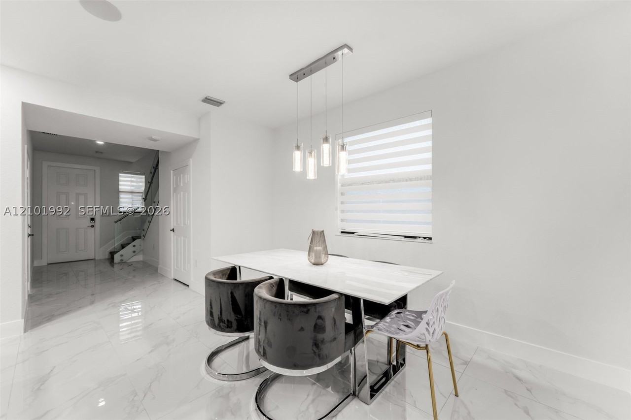 10964 W 35th Ln #10964 - Photo 6 of 31