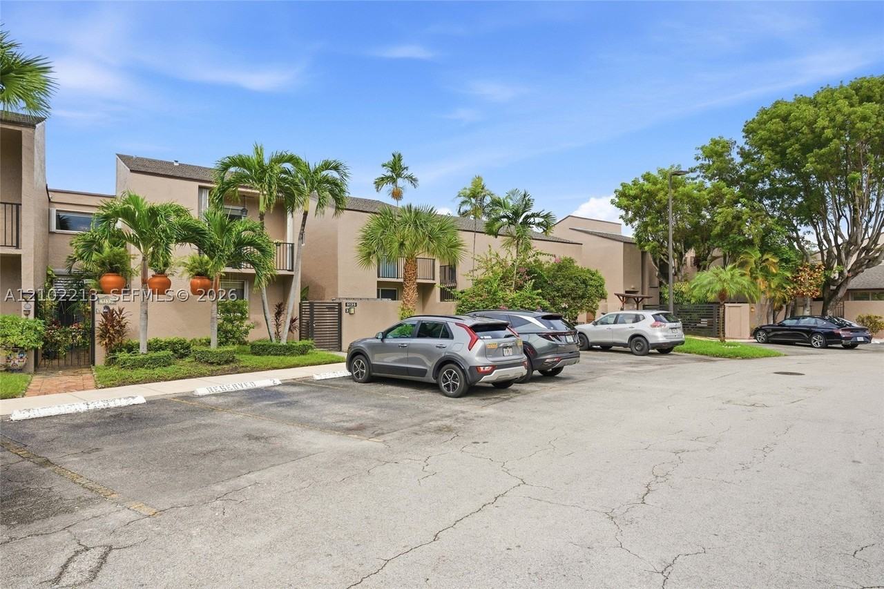 9135 Fontainebleau Blvd #2 - Photo 5 of 49