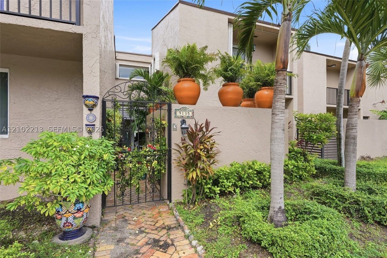 9135 Fontainebleau Blvd #2 - Photo 7 of 49