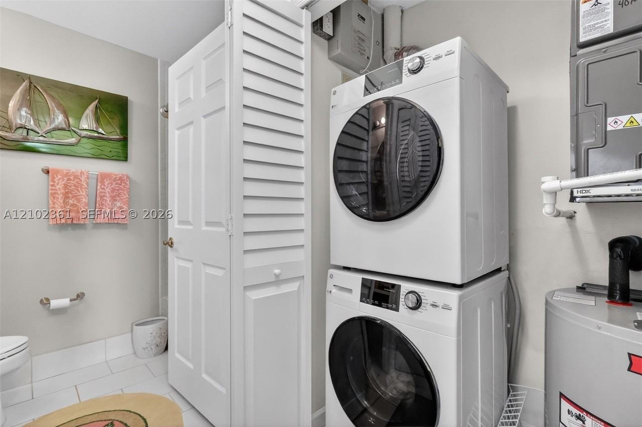 8033 Aberdeen Dr #102 - Photo 3 of 34