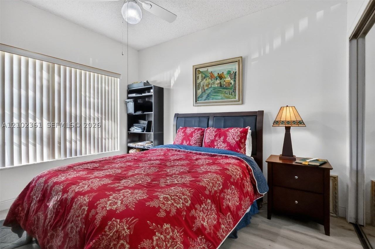 8033 Aberdeen Dr #102 - Photo 6 of 34