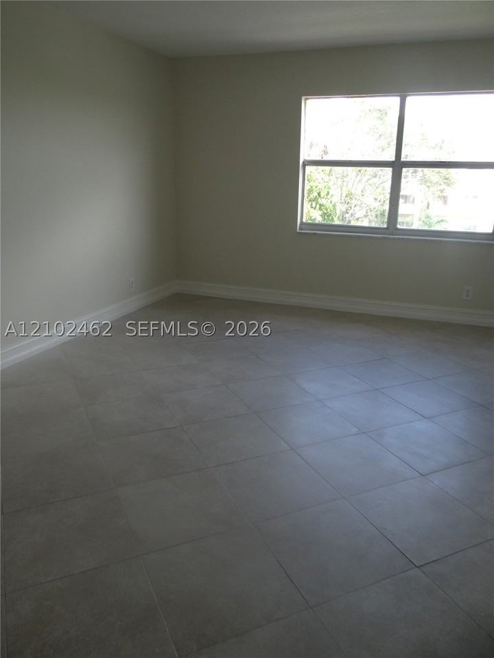 17901 Nw 68th Ave #R207 - Photo 7 of 26