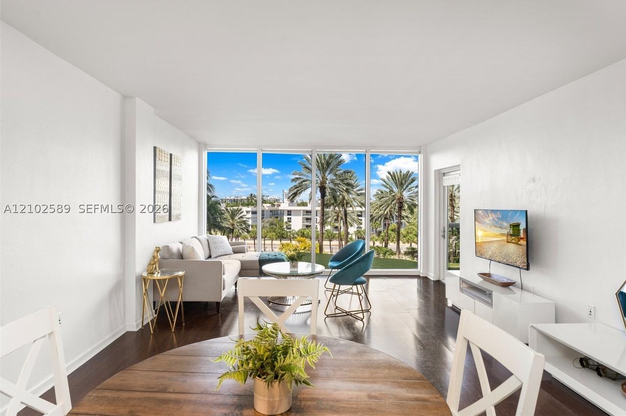 10275 Collins Ave #327 - Photo 6 of 35