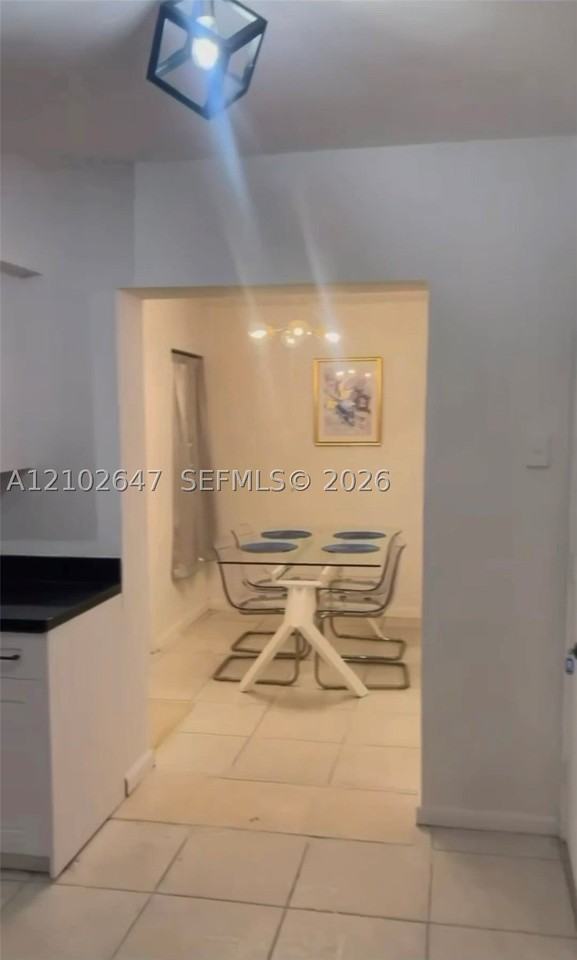 1100 Nw 11th Pl - Photo 3 of 12