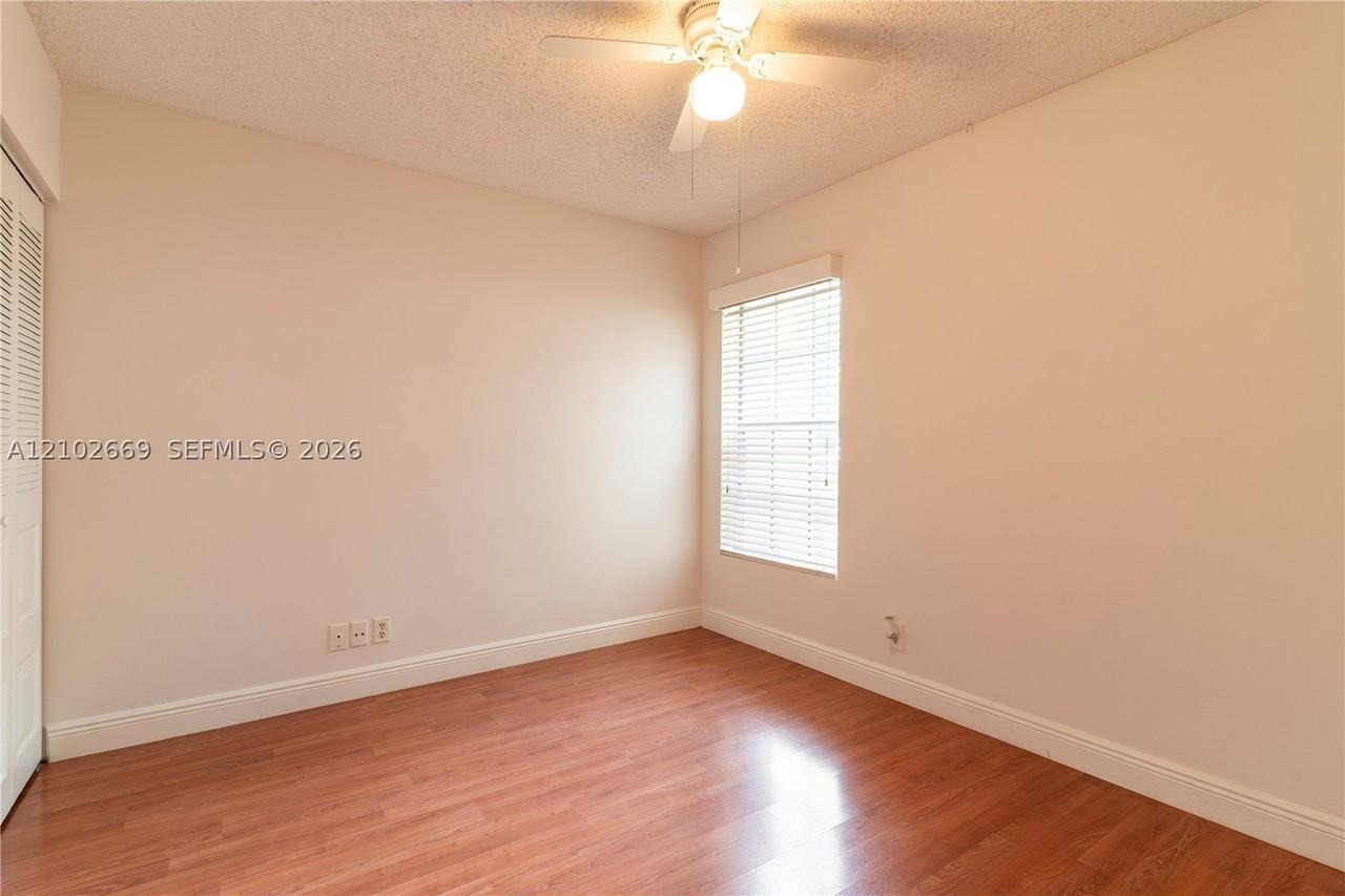 1341 Seagrape Cir #1341 - Photo 4 of 21