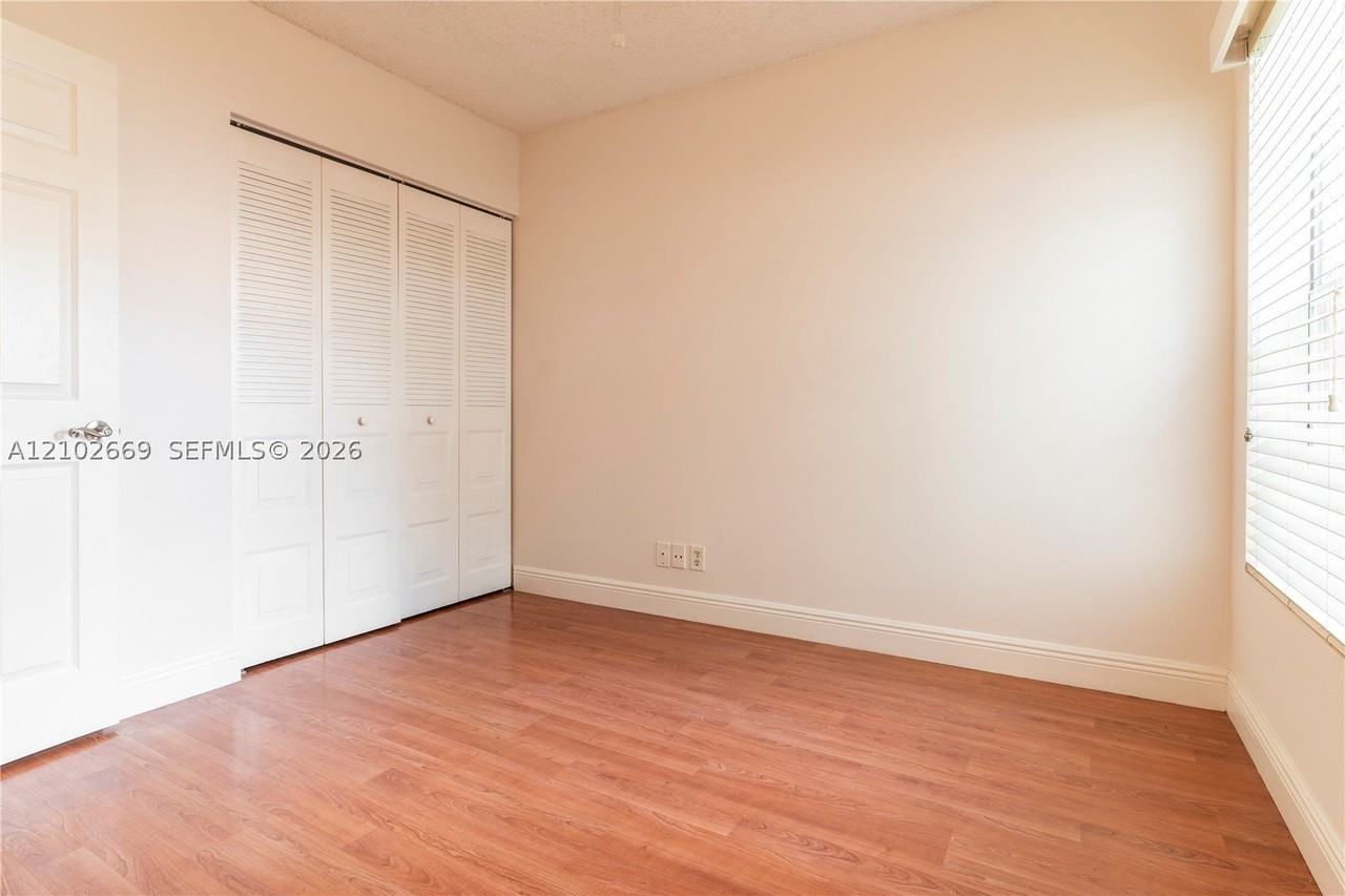 1341 Seagrape Cir #1341 - Photo 5 of 21