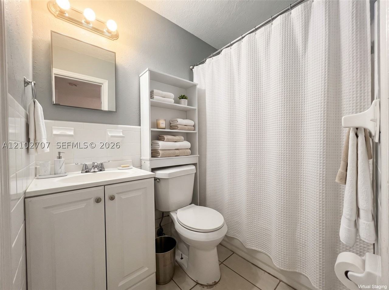 705 Sw 13th Ave #4 - Photo 5 of 6