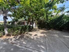 631 Ne 60th St #A - Photo 1 of 1