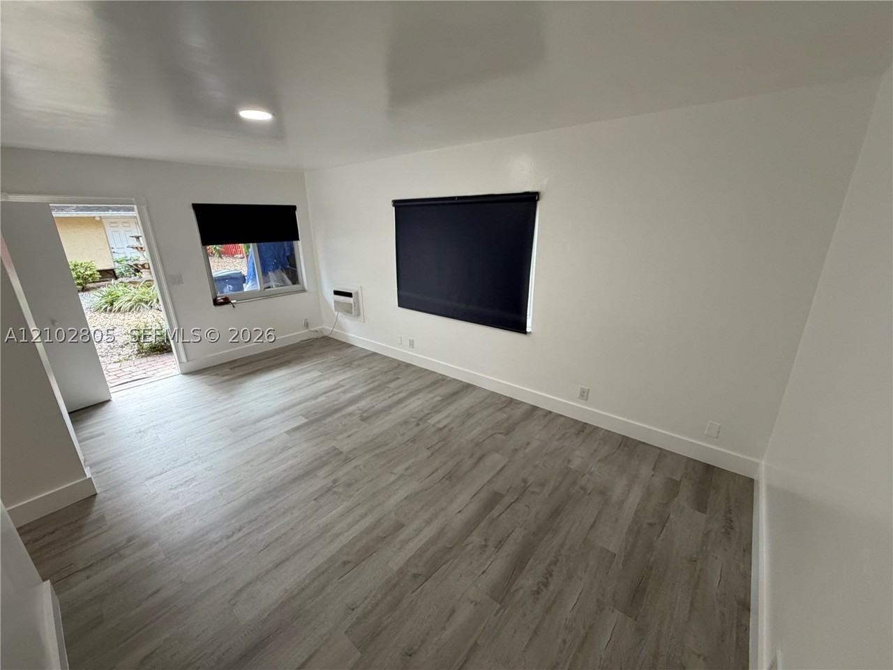 2333 Sw 17th Ave #4 - Photo 6 of 13