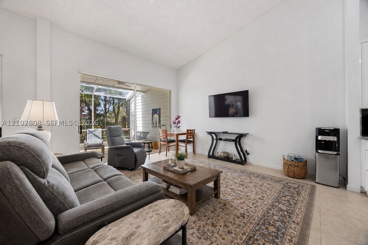 8962 Se Riverfront Ter - Photo 5 of 20