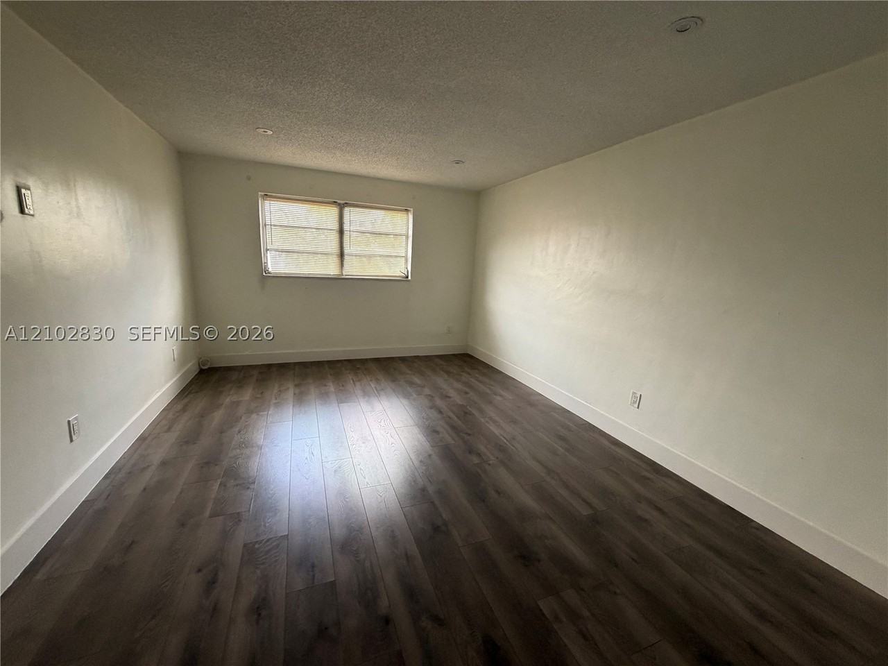300 Ne 125th St #205 - Photo 7 of 11