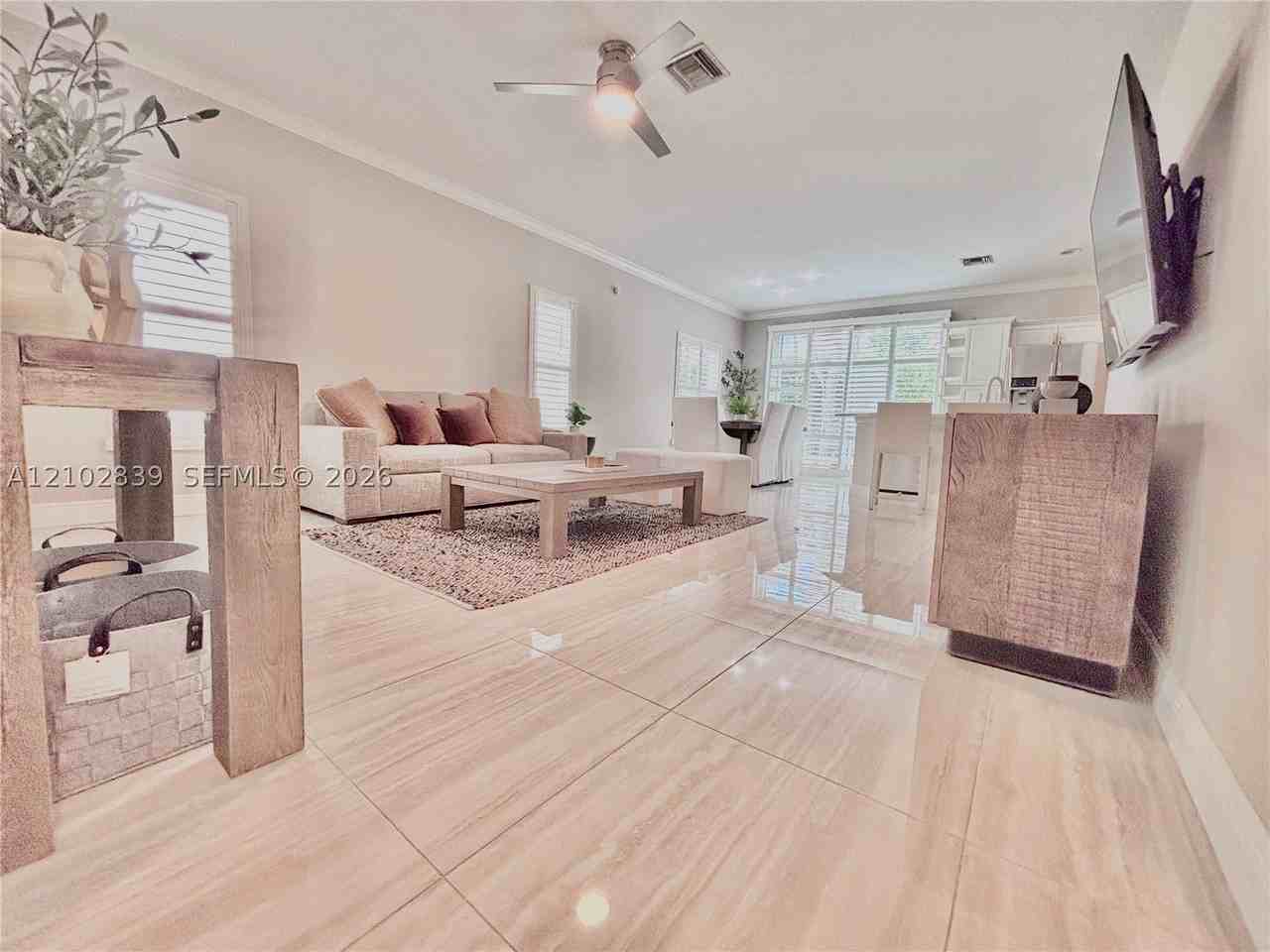 12616 Shoreline Dr #102 - Photo 5 of 47