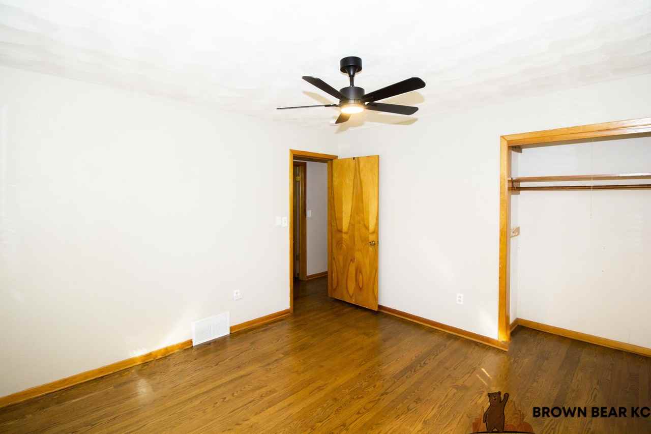 1702 Ne 76th St #1 - Photo 4 of 17