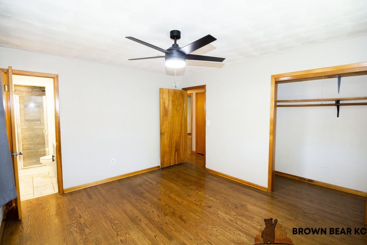 1702 Ne 76th St #1 - Photo 6 of 17