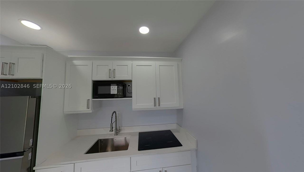 6991 Sw 1st St - Photo 3 of 8