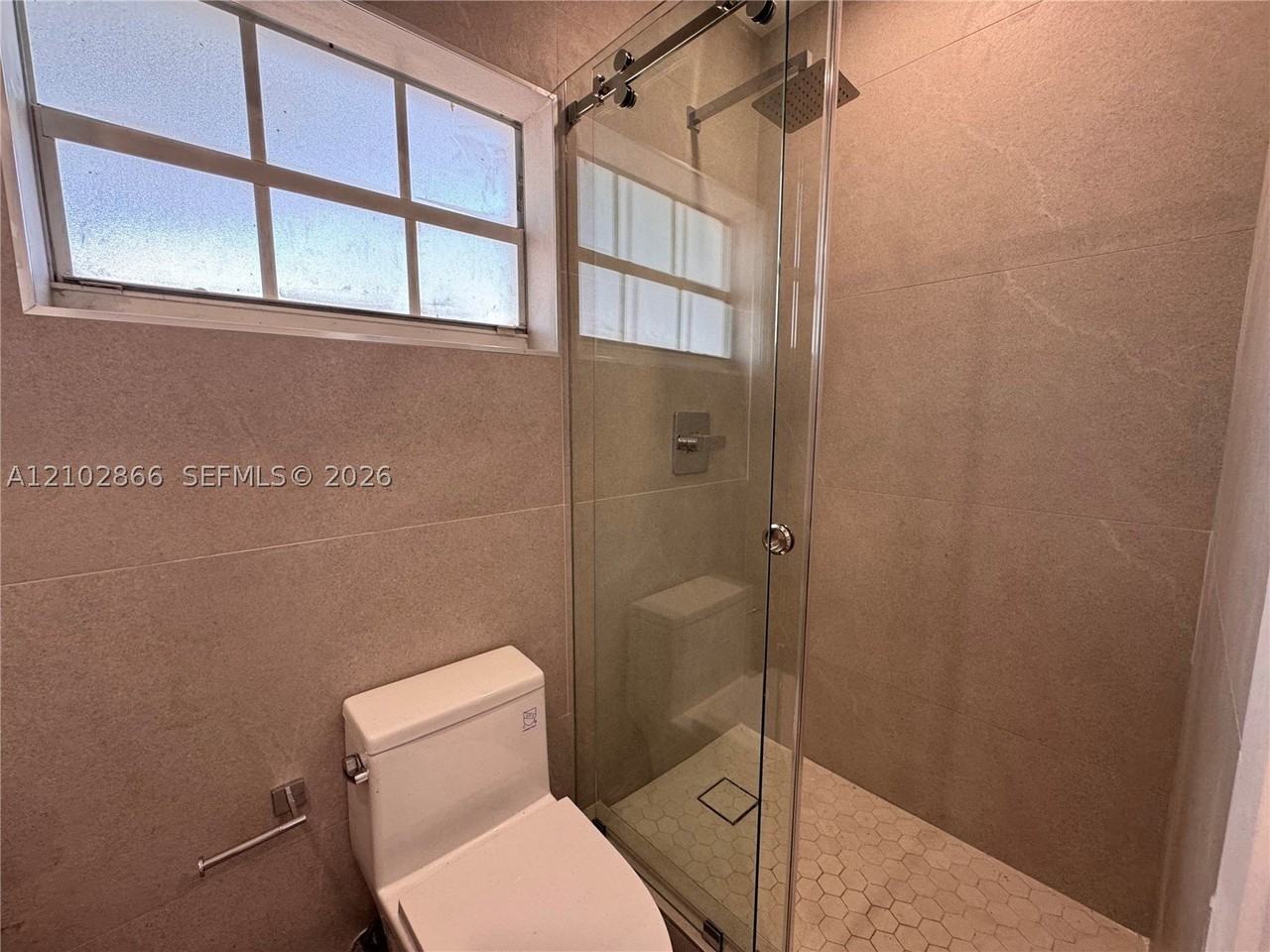 2952 Sw 27th Ter #REAR - Photo 7 of 10