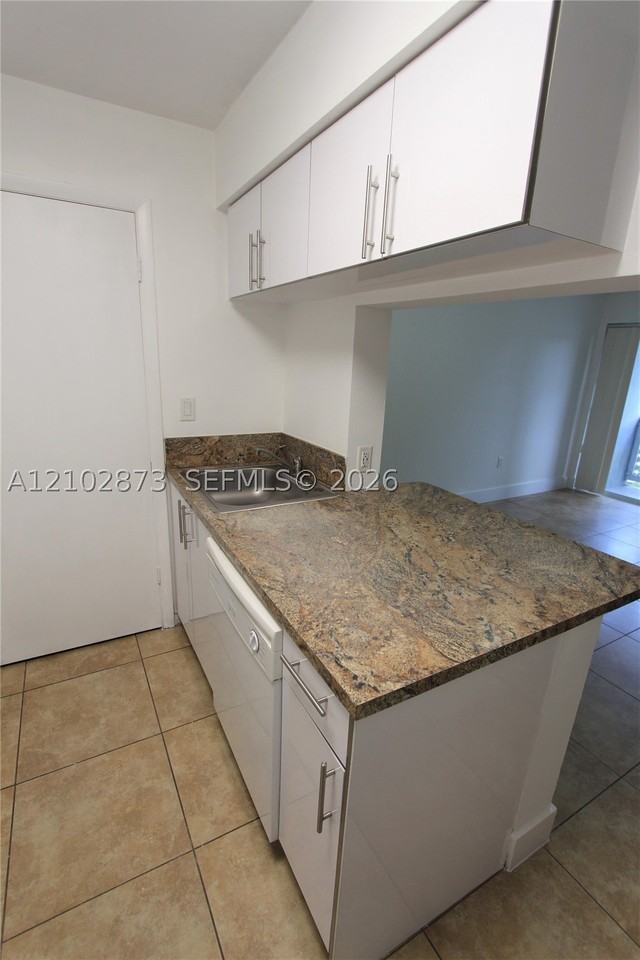 17485 Nw 67th Ct #M21 - Photo 7 of 19
