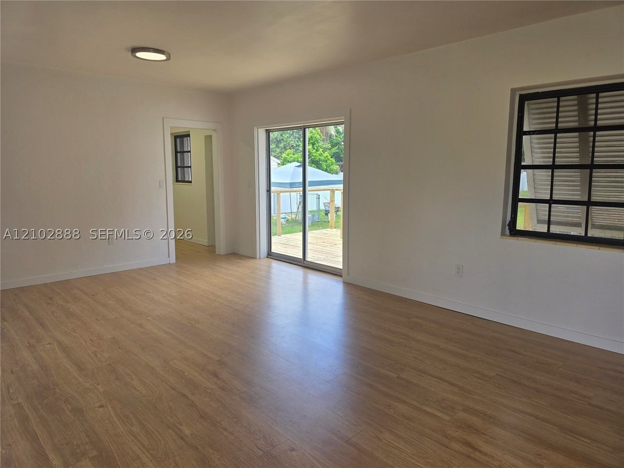 5811 Sw 20th St #5811 - Photo 4 of 44