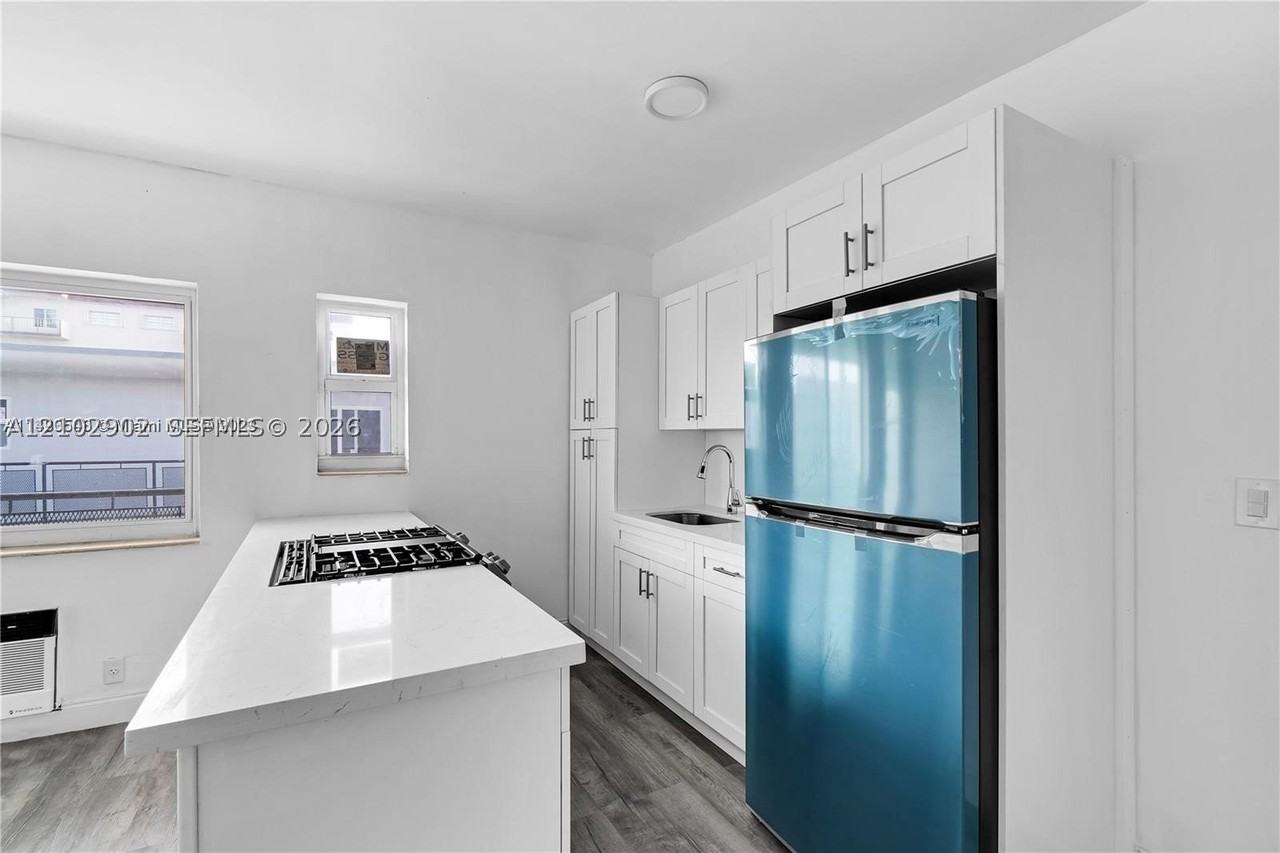 780 73rd St #9 - Photo 3 of 8
