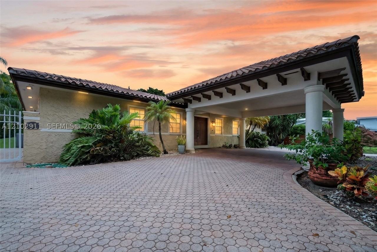 14640 Snapper Dr - Photo 2 of 50
