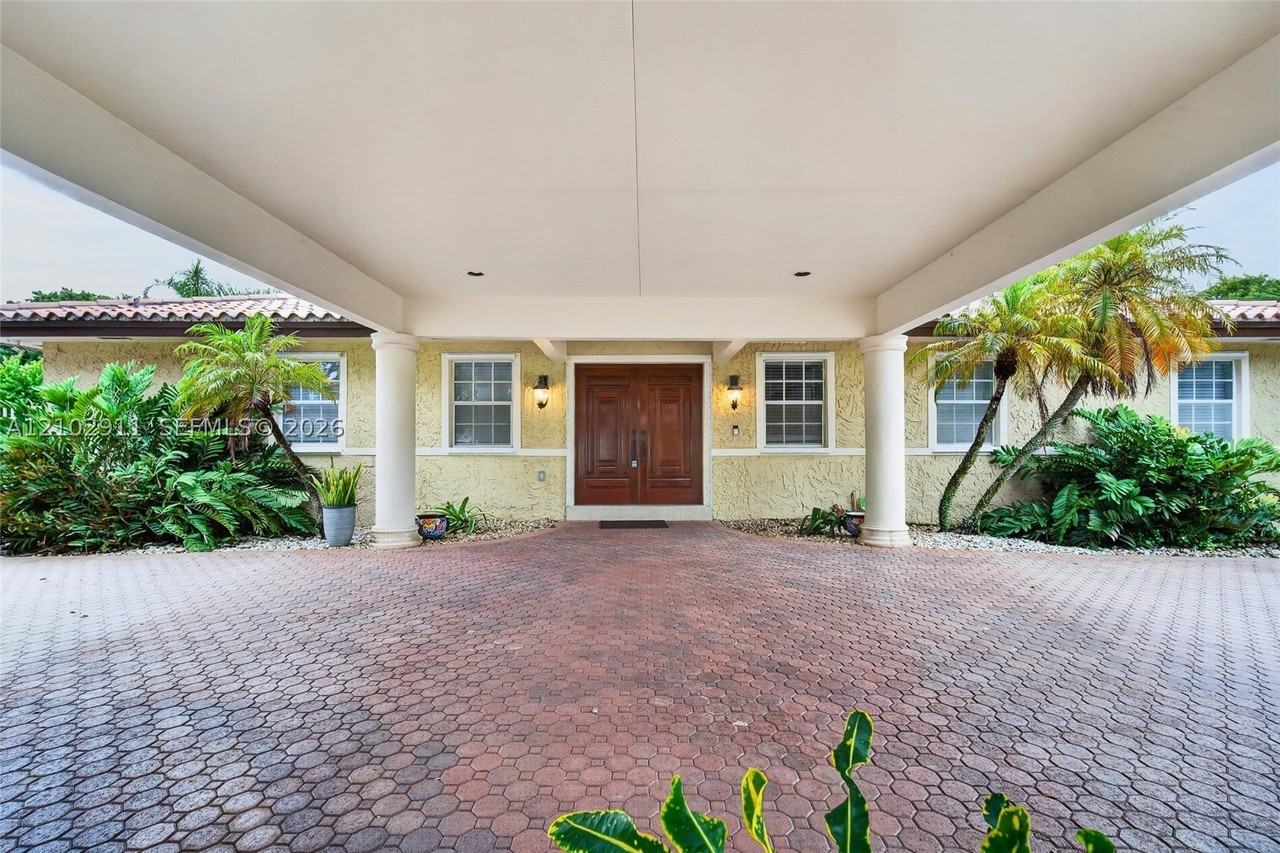 14640 Snapper Dr - Photo 6 of 50