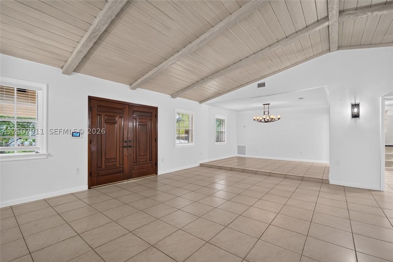 14640 Snapper Dr - Photo 7 of 50