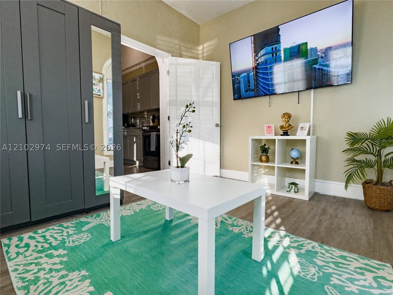 1845 Sw 11th St #2 - Photo 5 of 16
