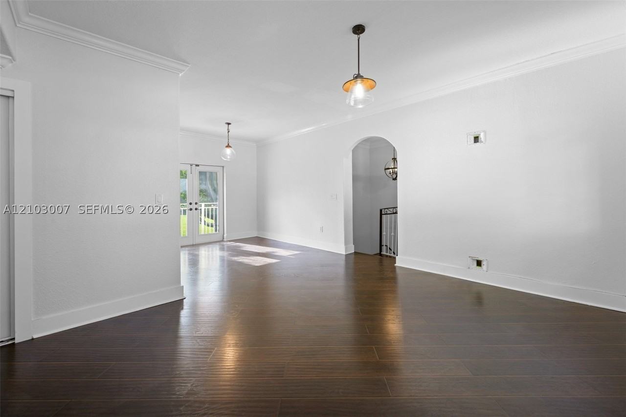 7230 Nw 174th Ter #204 - Photo 6 of 25