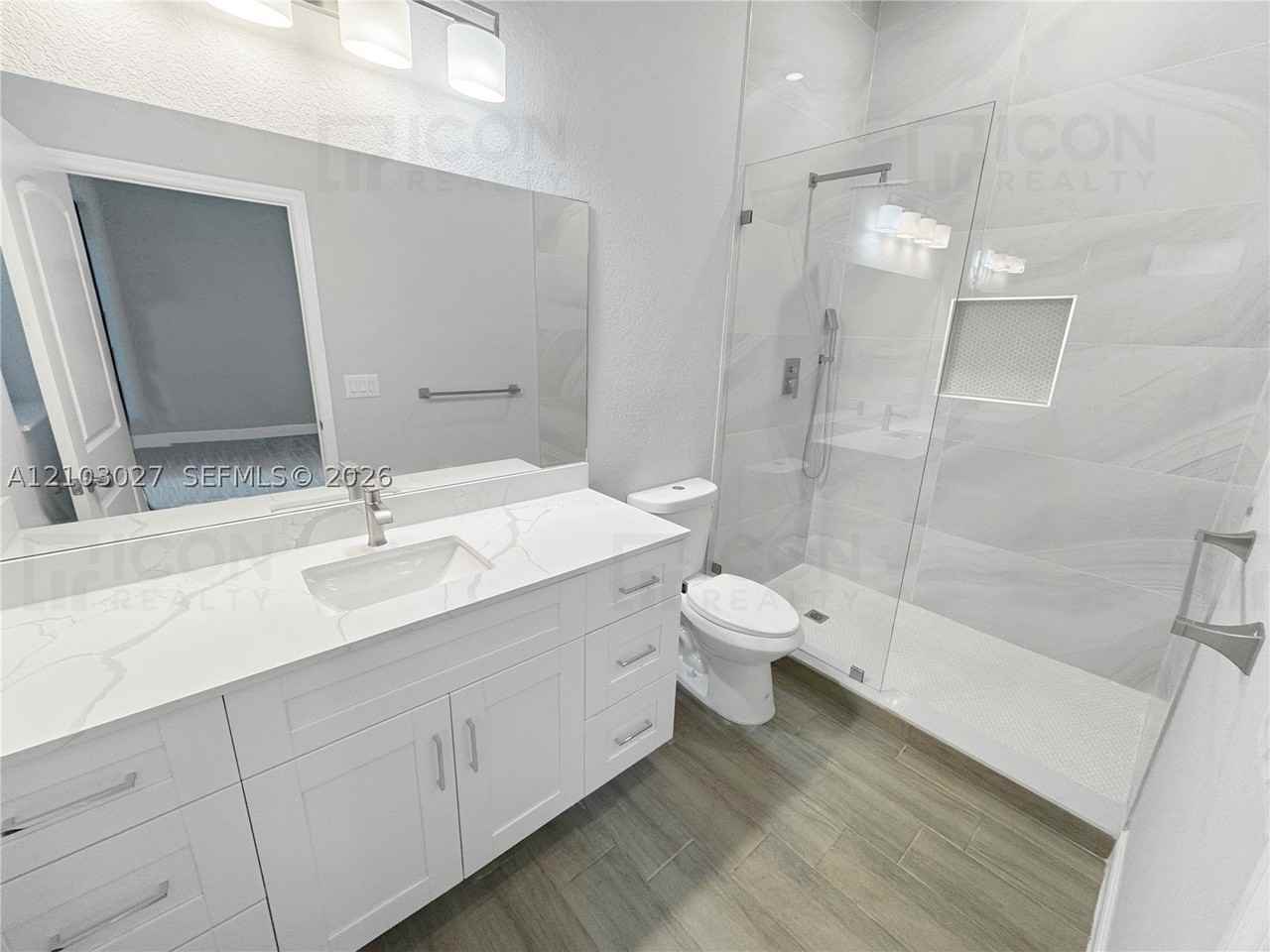 1847 Sw 44th Ter #1847 - Photo 7 of 11