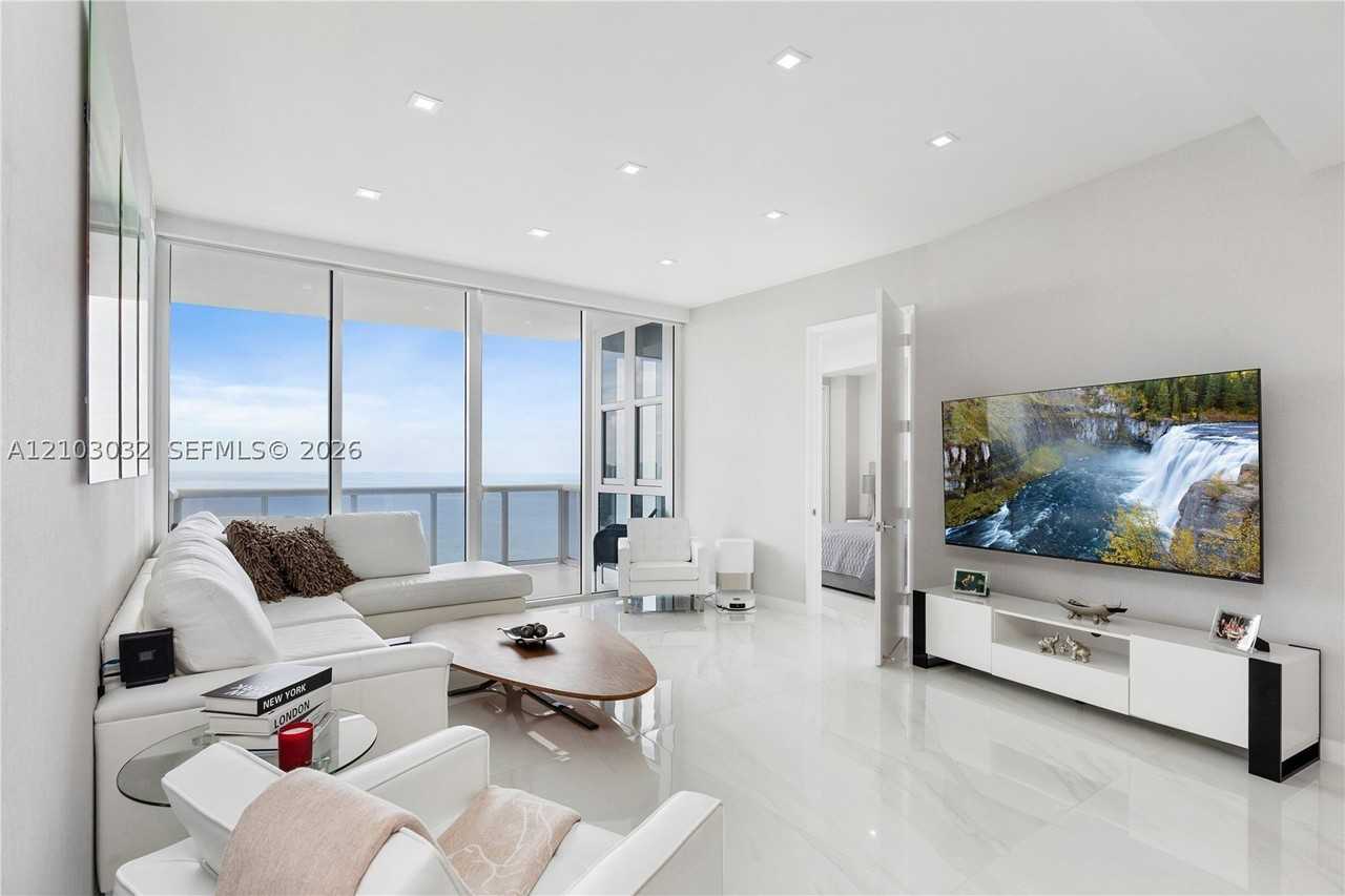 18201 Collins Ave #3504 - Photo 4 of 45