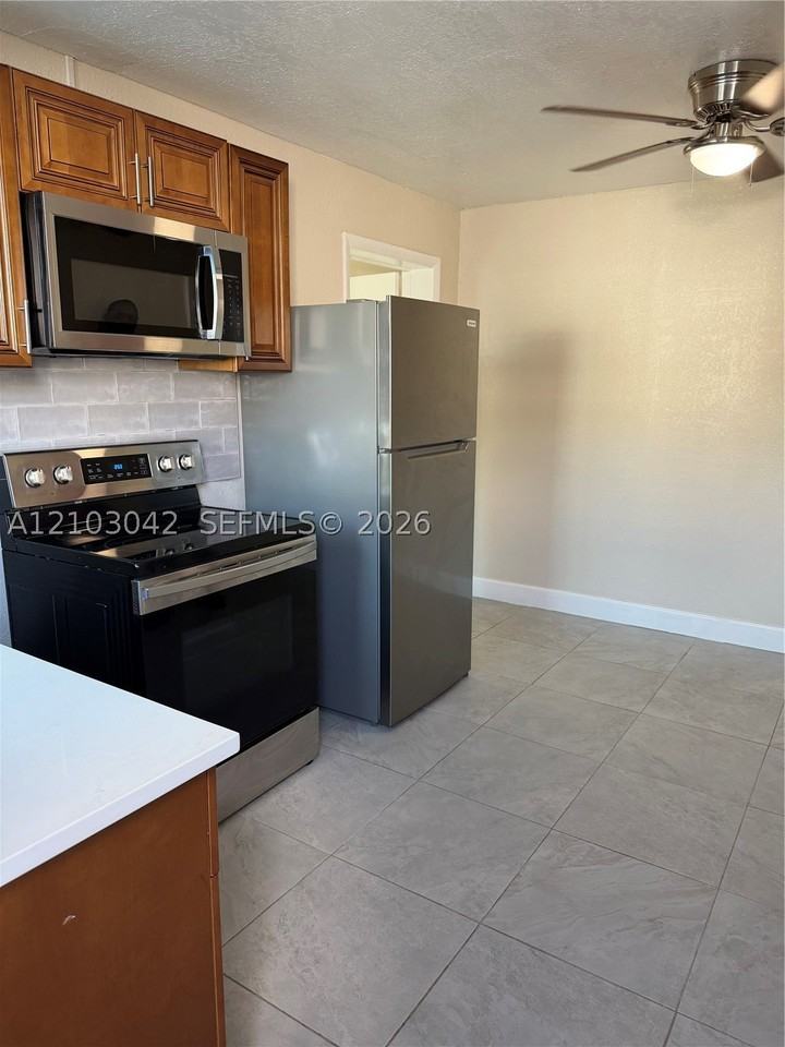 1060 Alabama Ave #0 - Photo 2 of 20